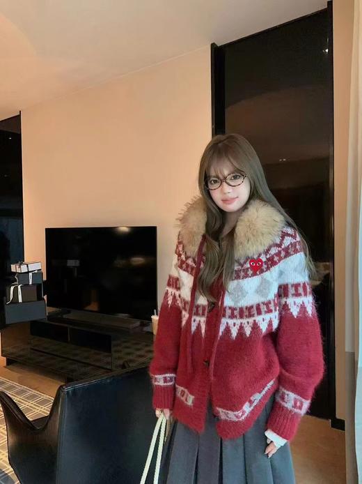 F010709酒红色费尔岛几何提花图案针织开衫女款 商品图5