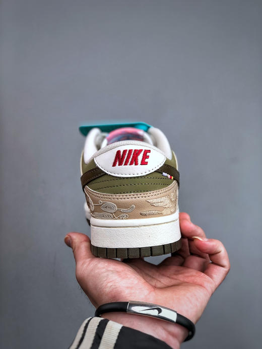 点此购买 耐克Dunk Pegasus Pack CNY马年限定男女款低帮板鞋 98 339205 商品图6