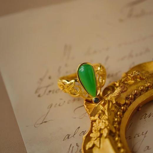龢盒原创 上善若水，自在为王 18k水滴翡翠戒指 商品图1