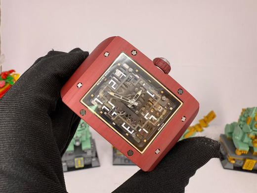 『高定版➕原版开模细节』理查德RM1-02 方形腕表
五级钛合金定制壳套 拉丝工艺完美
搭载最新开模一体机 真摆轮真擒纵轮
搭配天然橡胶表带 纯钛拉丝表扣刻字深
完美贴合手腕 佩戴舒适度极佳👍🏻❕ 商品图12