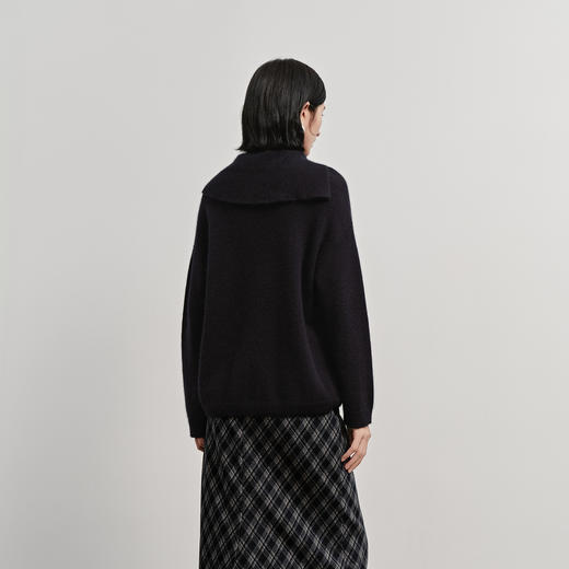 NEELLY纳俪商场同款冬季新款时髦氛围感小众设计针织衫女舒适毛衣N25112A01122 商品图1