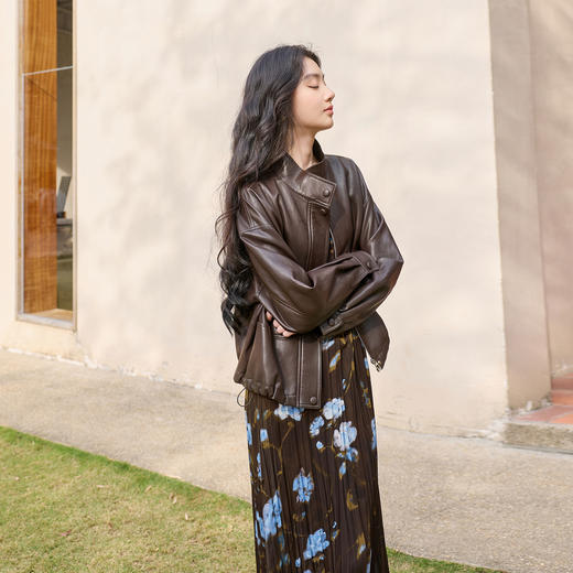 三彩2026春季新款V领吊带裙无袖连衣裙A字裙印花压褶长裙气质S 商品图3