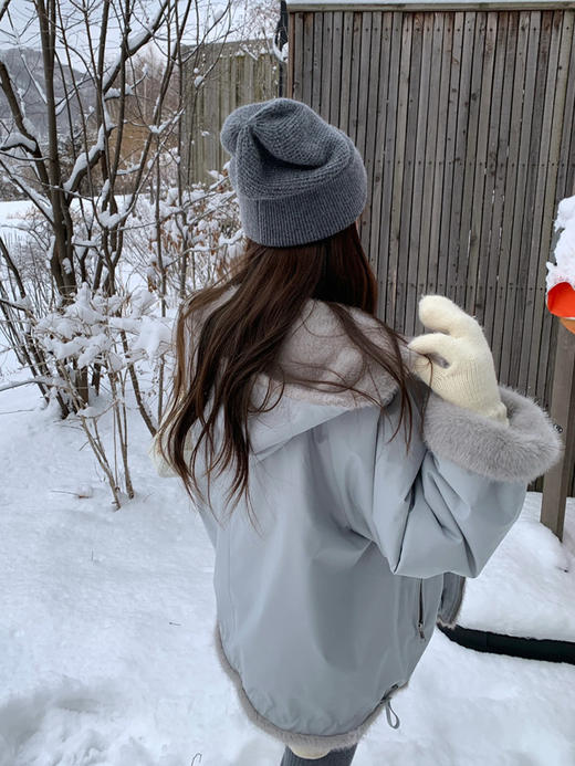 【百图lulu定制】【北海道仿貂毛外套】内里复合水貂毛 连帽保暖外套 商品图3