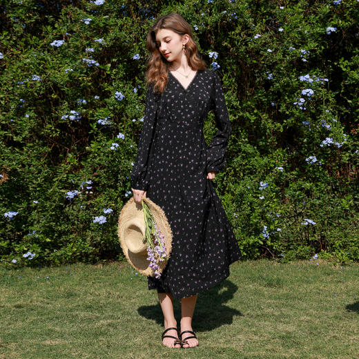 三彩2026春季新款碎花连衣裙法式V领收腰A字裙长裙大摆浪漫M 商品图1