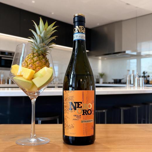 意大利黑金果乐风干白葡萄酒 商品图1