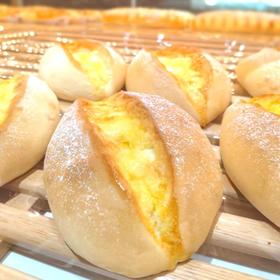 每日现做 榴莲乳酪面包（个）