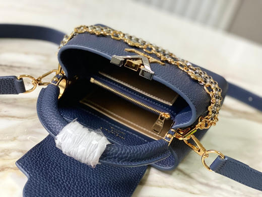 秋冬特惠💰1630 渠道级LV 新品 te级LV 动态芯片 M27035/M48865深蓝光线链条款 商品图4