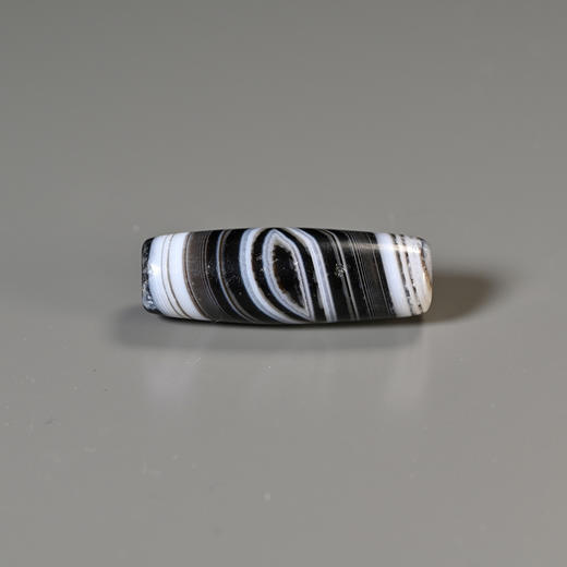 西亚高古黑白缠丝“天眼”珠 商品图0