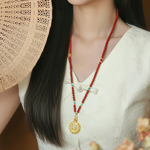 【新品首发】灵转八宝系列 足金钻石红宝石吊坠 双面罗盘可转动 MEMORA诗普琳LP463802 商品图2