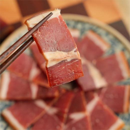在菌屋 正宗云南云南乌金猪火腿片 入口乳酪香+果木清香，发酵场静待3年以上才有的油润色泽 肥瘦相宜 咸鲜入髓 商品图1