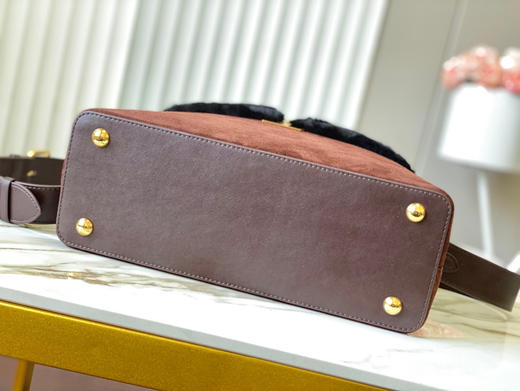 秋冬特惠💰1600 渠道级LV 新品 te级LV 动态芯片 M26323/M48865棕拼黑绒毛 商品图8