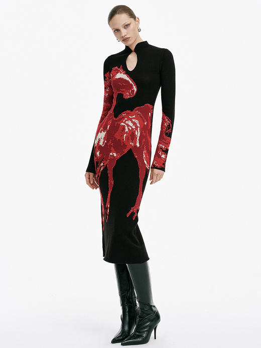 TR她热 马力全开 黑色针织奔马提花镂空收腰显瘦新中式连衣裙 商品图4