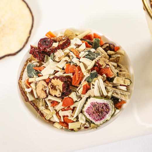 雪梨竹蔗茅根茶免煮清润养生茶 鲜炖雪梨干 竹蔗茅根甘草红枣组合茶包 130g(13g×10包) 商品图2