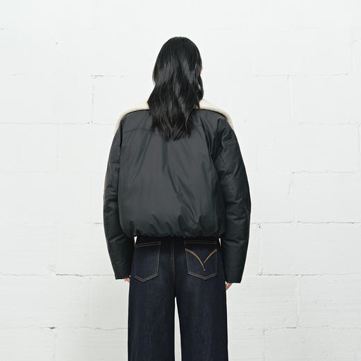 NEELLY纳俪商场同款冬季新款时尚大翻领帅气羽绒服女宽松短款外套N25112L01132 商品图1