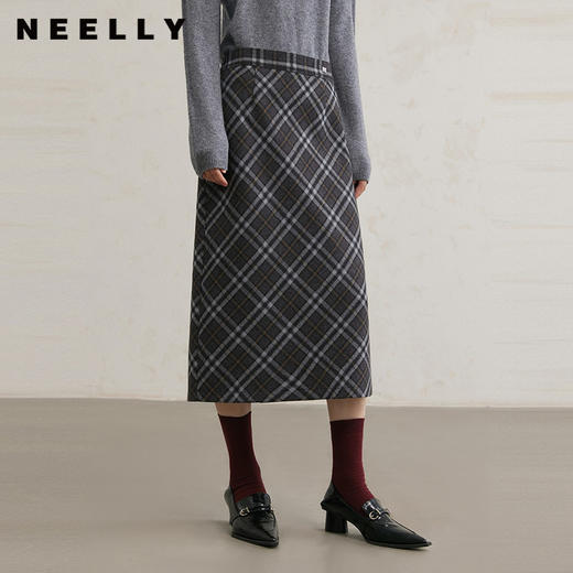 NEELLY纳俪商场同款冬新款复古格纹通勤半身裙女后开叉百搭针织裙N25114E04562 商品图0