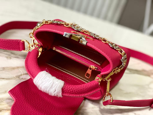 秋冬特惠💰1630 渠道级LV 新品 te级LV 动态芯片 M26507/M48865紫玫红光线链条款 商品图4