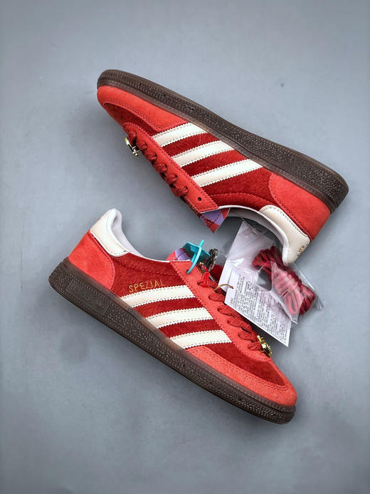 点此购买 阿迪Handball Spezial马年限定中国红男女款经典复古休闲板鞋 98 339202 商品图8