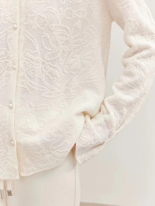 F010779法式气质木耳边半高领立体提花喇叭袖羊毛针织衬衫 商品图4