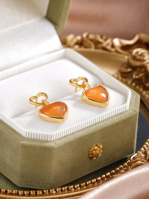子佩集【灵珀牵缘】银S925玛瑙耳钉【SGE0595002】11.8mm爱心镀金2601 商品图9