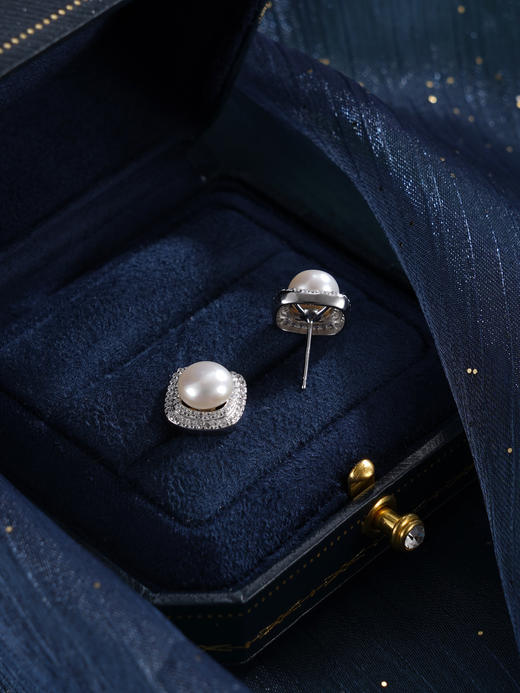 子佩集【芳华之梦】银S925珍珠惜王妃耳钉【SPE0570003】7.5mm珠方块2601 商品图5