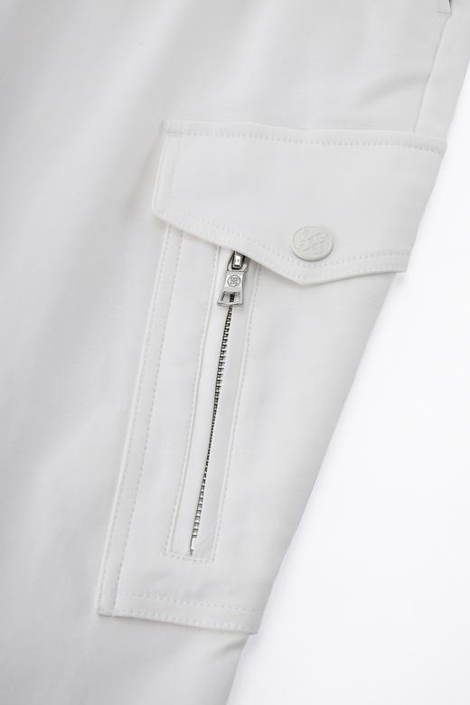 秋冬🍂男士松紧口袋款长裤来啦！100%原厂订单❗️现在的社交媒体背后算法会极限放大某一类审美的偏好，导致大家的审美趋同网上什么火，一窝蜂的全都去做。 商品图5