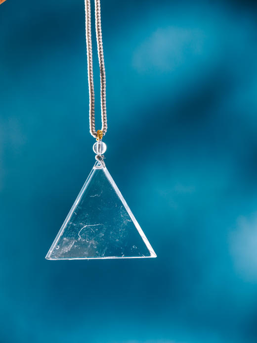 迷罗元和堂 白水晶扇形三角吊坠 不规则 随机发【器悟雅玩】 商品图1