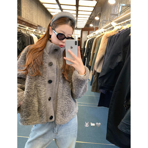 <曾小咸推荐>2.21现货秒杀 ！微信超特价！2色针织立领拼接羊羔毛外套 日常429.99 立减260 秒杀169.99！！ 商品图3