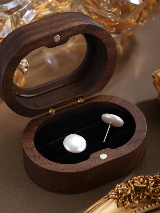 子佩集【圆月清歌】银S925珍珠惜王妃耳钉【SGE0260001】12mm珠镀金巴洛克扁珠2601 商品图6