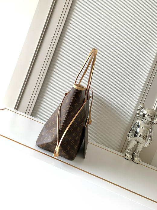 秋冬特惠💰1220 渠道级LV【全钢五金 变码芯片】te级LV 全套包装 46978老花杏 经典购物袋 大号 商品图1