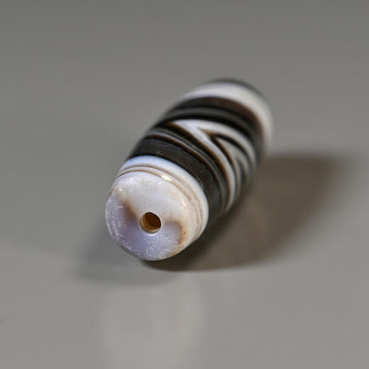 西亚高古黑白缠丝“天眼”珠 商品图4