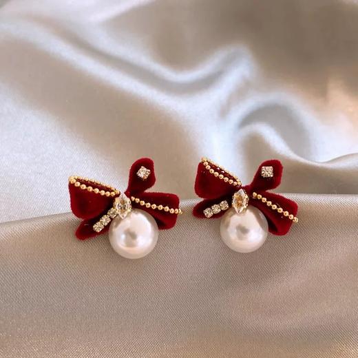 【YW】无忧购【鸿运当“红”】新年红色小马珍珠耳环女高级感过年耳钉2026新本命年耳坠秋冬耳饰（49/5件）2952（截单后3-5天发货） 商品图11