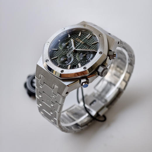 ZF新品【棱角藏锋，时光为证】——爱彼皇家橡树系列26240腕表！【表壳】41MM黄金比例表壳传承皇家橡树标志性八角形轮廓，经缎面拉丝与抛光交替打磨，哑光与亮面交织出立体质感➕正品代用表盘❕❕❕ 商品图2