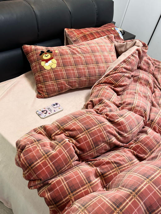 【清仓150元/套】【一套约7斤重】萌趣毛巾绣220g牛奶绒四件套【不支持退换货】 商品图1