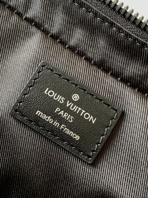 秋冬特惠💰1450 渠道级LV【全钢五金 MB163c01变码芯片】te级LV 全套包装 M46457黑花 男包公文包系列 商品图8