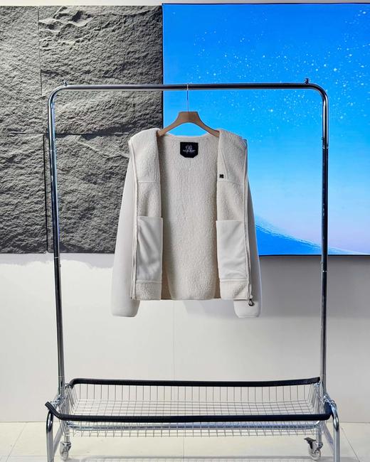 F010752男士双层加绒加厚户外运动休闲连帽外套 商品图6