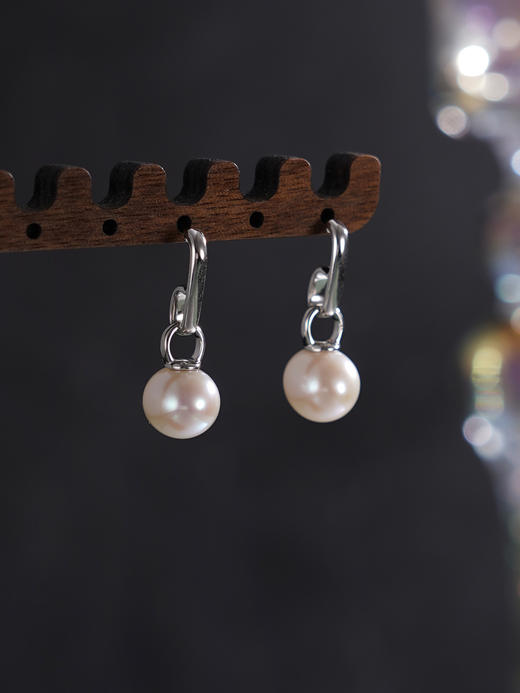 子佩集【微光凝露】银S925珍珠惜王妃耳钉【SPE0370001】8-9mm珠吊球2601 商品图2