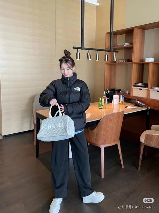 F010734精典硅胶logo纯色暗格防水羽绒棉服男女同款 商品图3