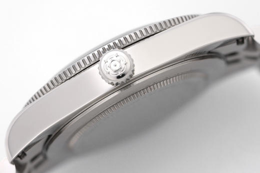 ZF出品—时光铸经典，腕间藏锋芒—帝舵碧湾54型M79000腕表【表壳】帝舵79000选用不锈钢打造表壳，经磨光与磨砂双工艺处理，有41和37毫米可选，直径复刻1950年代潜水表经典比例精品中的精品❕ 商品图4