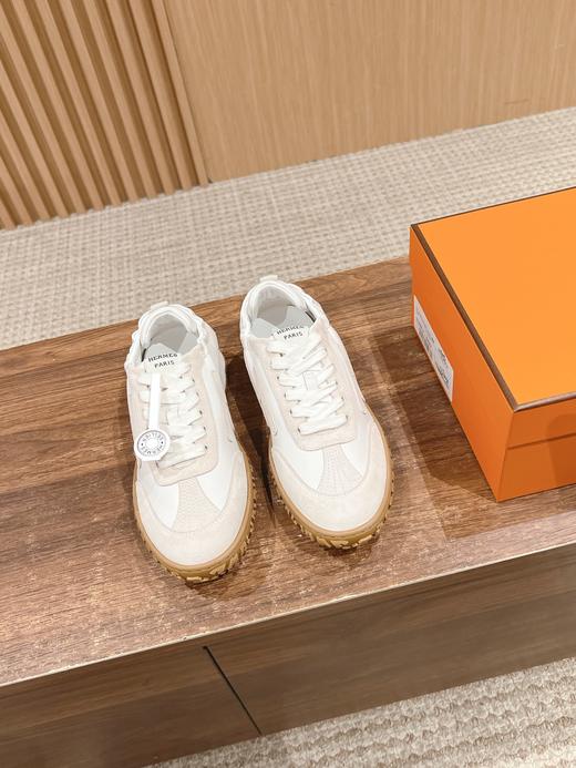 爱马仕jet系列麂皮德训鞋 运动鞋  原版购入开发 H家运动鞋 镂孔柔软麂皮山羊皮运动鞋（ZX*DBG) 商品图2