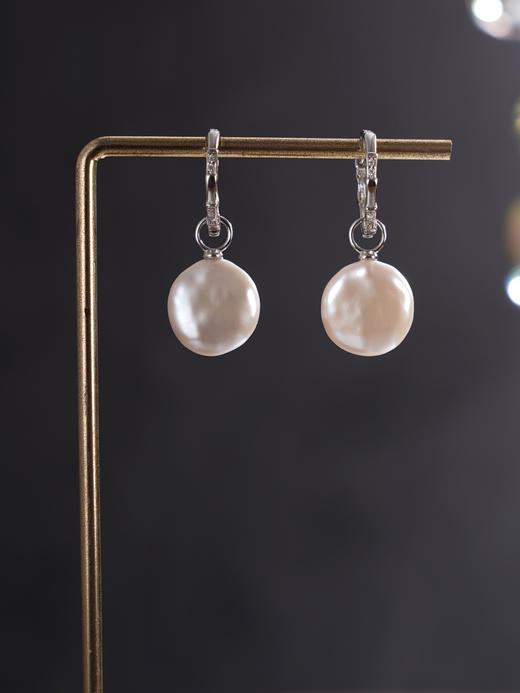 子佩集【月色尚浅】银S925珍珠惜王妃耳环【SPE0620001】13mm珠巴洛克扁珠扣环圆圈2601 商品图7