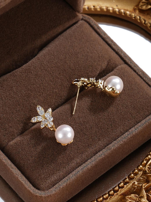 子佩集【幽兰天后】银S925珍珠惜王妃耳钉【XXED016】6.5mm珠镀金兰花草五瓣花2601 商品图5