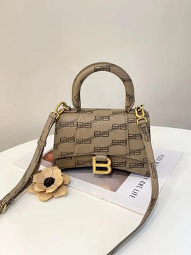 巴黎世家 BB 涂鸦 xs 沙漏包