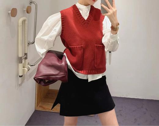 F010751马甲2025冬季新款时尚V领大口袋红色无袖羊毛马甲背心坎肩女 商品图10