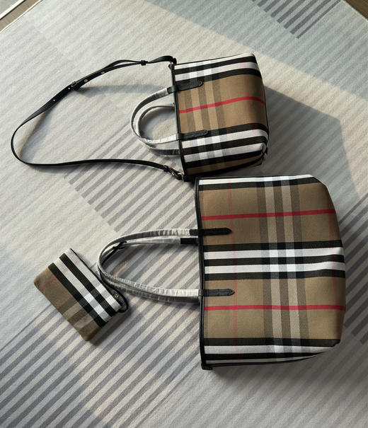 原价500多特价双面用真皮托特包单肩包 商品图0