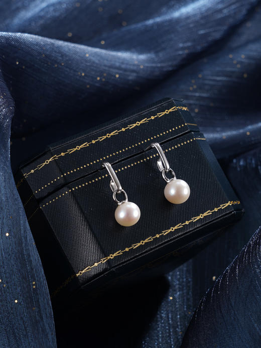 子佩集【微光凝露】银S925珍珠惜王妃耳钉【SPE0370001】8-9mm珠吊球2601 商品图6