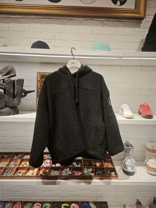 ATSV|欧文系列新款连帽羊羔绒卫衣 172611706V 商品图1