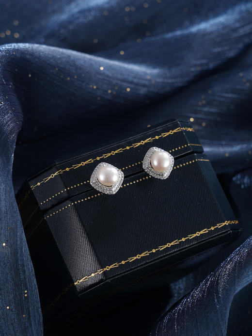 子佩集【芳华之梦】银S925珍珠惜王妃耳钉【SPE0570003】7.5mm珠方块2601 商品图8