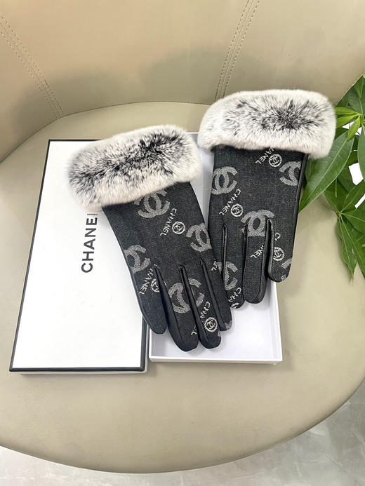 秋冬特惠💰230 香奈儿触屏女款手套 女士新款高档羊皮手套 商品图1