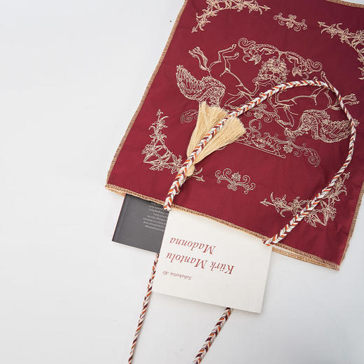 大英博物馆 东方梦境系列 飞马刺绣 轻便单肩包 商品图3