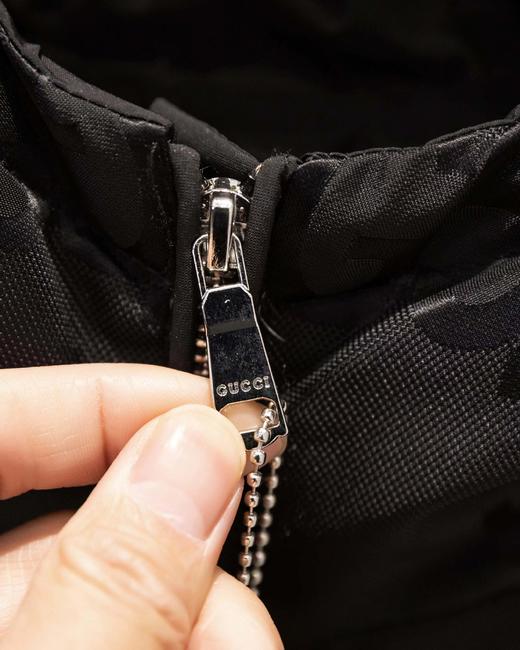 F010763老花满印拼接男女同款蓬松连帽羽绒服 商品图11